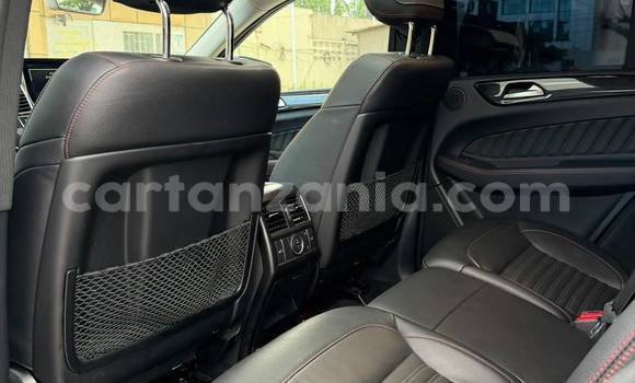 Nunua Imported Mercedes-Benz GLC 250D Nyeusi Gari ndani ya Dar es Salaam nchini Dar es Salaam Nunua Imported Mercedes-Benz GLC 250D Nyeusi Gari ndani ya Dar es Salaam nchini Dar es Salaam