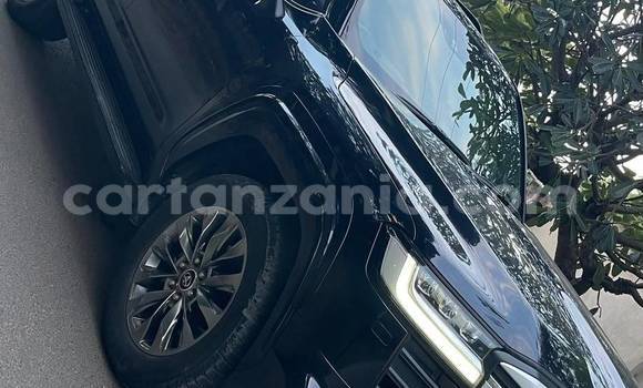 Buy Used Toyota Land Cruiser Blue Car in Dar es Salaam in Dar es Salaam