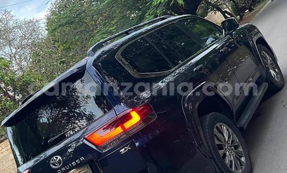 Buy Used Toyota Land Cruiser Blue Car in Dar es Salaam in Dar es Salaam Buy Used Toyota Land Cruiser Blue Car in Dar es Salaam in Dar es Salaam