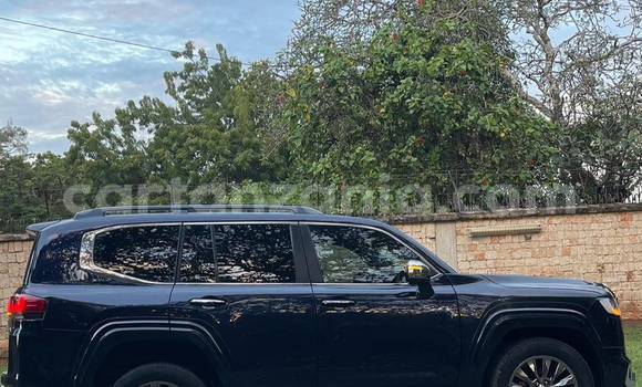 Buy Used Toyota Land Cruiser Blue Car in Dar es Salaam in Dar es Salaam Buy Used Toyota Land Cruiser Blue Car in Dar es Salaam in Dar es Salaam