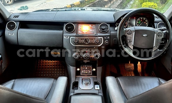 Buy Import Land Rover Discovery Green Car in Dar es Salaam in Dar es Salaam Buy Import Land Rover Discovery Green Car in Dar es Salaam in Dar es Salaam