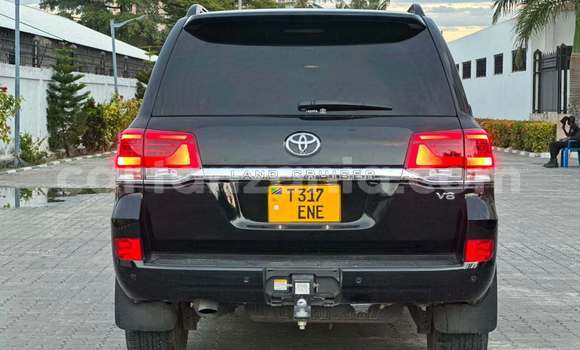 Nunua Ilio tumika Toyota Land Cruiser Nyeusi Gari ndani ya Dar es Salaam nchini Dar es Salaam Nunua Ilio tumika Toyota Land Cruiser Nyeusi Gari ndani ya Dar es Salaam nchini Dar es Salaam