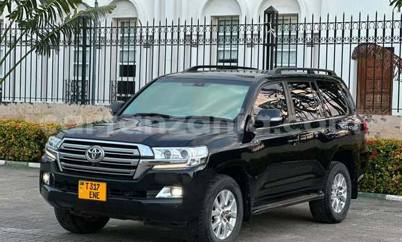 Nunua Ilio tumika Toyota Land Cruiser Nyeusi Gari ndani ya Dar es Salaam nchini Dar es Salaam Nunua Ilio tumika Toyota Land Cruiser Nyeusi Gari ndani ya Dar es Salaam nchini Dar es Salaam