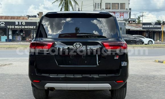 Buy Import Toyota Land Cruiser Black Car in Dar es Salaam in Dar es Salaam Buy Import Toyota Land Cruiser Black Car in Dar es Salaam in Dar es Salaam