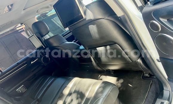 Buy Used Lexus LX 450 White Car in Dar es Salaam in Dar es Salaam Buy Used Lexus LX 450 White Car in Dar es Salaam in Dar es Salaam