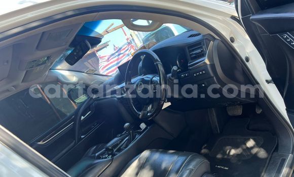 Buy Used Lexus LX 450 White Car in Dar es Salaam in Dar es Salaam Buy Used Lexus LX 450 White Car in Dar es Salaam in Dar es Salaam