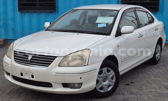 Nunua Imported Toyota Premio Nyeupe Gari ndani ya Dar es Salaam nchini Dar es Salaam