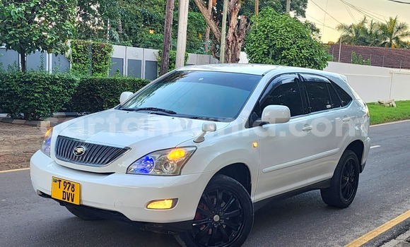 Buy Used Toyota Harrier White Car in Dar es Salaam in Dar es Salaam Buy Used Toyota Harrier White Car in Dar es Salaam in Dar es Salaam