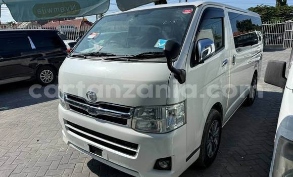 Buy Import Toyota Hiace White Car in Dar es Salaam in Dar es Salaam Buy Import Toyota Hiace White Car in Dar es Salaam in Dar es Salaam