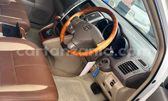 Buy Used Toyota Harrier White Car in Dar es Salaam in Dar es Salaam Buy Used Toyota Harrier White Car in Dar es Salaam in Dar es Salaam