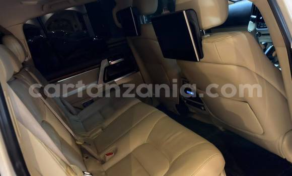Buy Used Toyota Land Cruiser White Car in Dar es Salaam in Dar es Salaam Buy Used Toyota Land Cruiser White Car in Dar es Salaam in Dar es Salaam