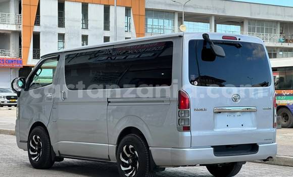 Buy Import Toyota Hiace Silver Car in Dar es Salaam in Dar es Salaam Buy Import Toyota Hiace Silver Car in Dar es Salaam in Dar es Salaam