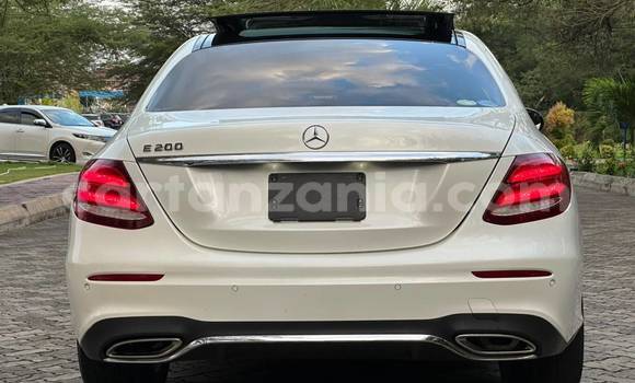Buy Import Mercedes-Benz E-Classe White Car in Dar es Salaam in Dar es Salaam Buy Import Mercedes-Benz E-Classe White Car in Dar es Salaam in Dar es Salaam