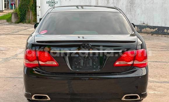 Buy Import Toyota Crown Black Car in Dar es Salaam in Dar es Salaam Buy Import Toyota Crown Black Car in Dar es Salaam in Dar es Salaam