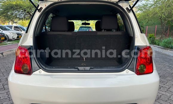 Nunua Ilio tumika Toyota IST Nyeupe Gari ndani ya Dar es Salaam nchini Dar es Salaam Nunua Ilio tumika Toyota IST Nyeupe Gari ndani ya Dar es Salaam nchini Dar es Salaam