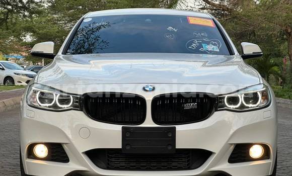 Nunua Imported BMW 3–Series Nyeupe Gari ndani ya Dar es Salaam nchini Dar es Salaam Nunua Imported BMW 3–Series Nyeupe Gari ndani ya Dar es Salaam nchini Dar es Salaam
