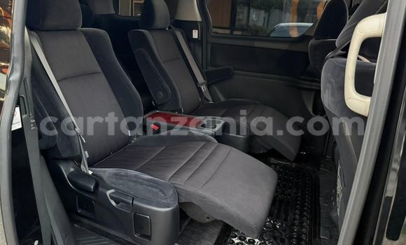 Nunua Ilio tumika Toyota Alphard Nyeusi Gari ndani ya Dar es Salaam nchini Dar es Salaam Nunua Ilio tumika Toyota Alphard Nyeusi Gari ndani ya Dar es Salaam nchini Dar es Salaam