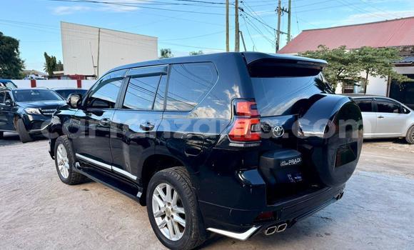 Nunua Ilio tumika Toyota Land Cruiser Prado Nyeusi Gari ndani ya Dar es Salaam nchini Dar es Salaam Nunua Ilio tumika Toyota Land Cruiser Prado Nyeusi Gari ndani ya Dar es Salaam nchini Dar es Salaam