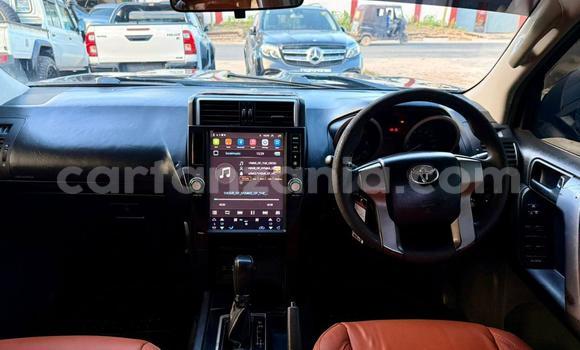 Nunua Ilio tumika Toyota Land Cruiser Prado Nyeusi Gari ndani ya Dar es Salaam nchini Dar es Salaam Nunua Ilio tumika Toyota Land Cruiser Prado Nyeusi Gari ndani ya Dar es Salaam nchini Dar es Salaam