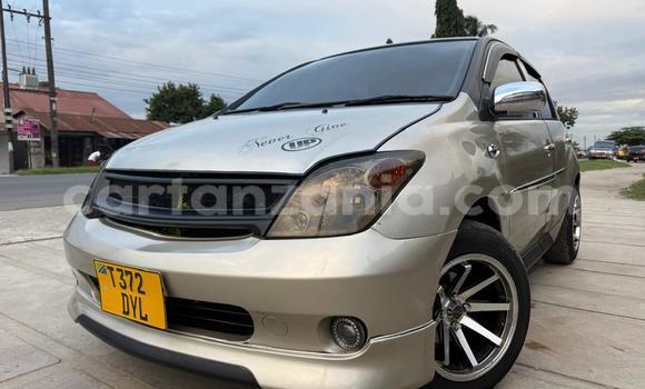 Buy Used Toyota IST Other Car in Dar es Salaam in Dar es Salaam Buy Used Toyota IST Other Car in Dar es Salaam in Dar es Salaam
