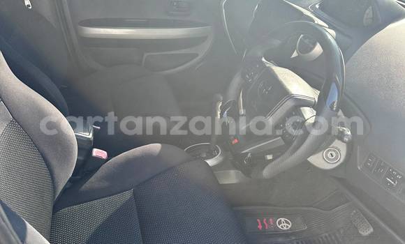 Nunua Ilio tumika Toyota IST Fedha Gari ndani ya Dar es Salaam nchini Dar es Salaam Nunua Ilio tumika Toyota IST Fedha Gari ndani ya Dar es Salaam nchini Dar es Salaam