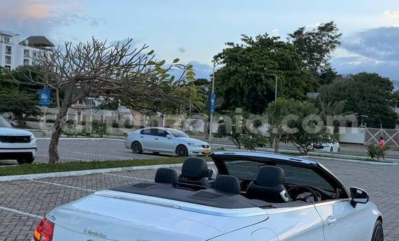 Buy Used Mercedes-Benz C-Classe White Car in Dar es Salaam in Dar es Salaam Buy Used Mercedes-Benz C-Classe White Car in Dar es Salaam in Dar es Salaam
