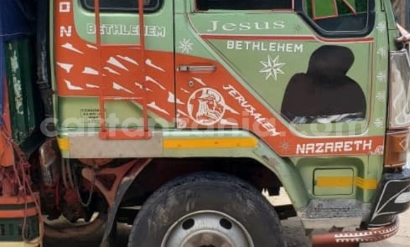 Nunua Ilio tumika Mitsubishi Fuso Fighter Nyingine Lori ndani ya Dar es Salaam nchini Dar es Salaam Nunua Ilio tumika Mitsubishi Fuso Fighter Nyingine Lori ndani ya Dar es Salaam nchini Dar es Salaam