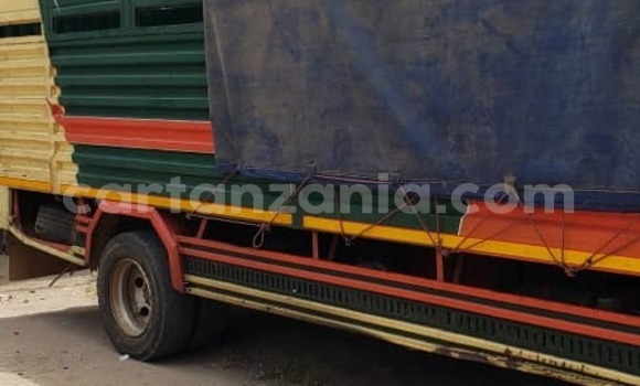 Nunua Ilio tumika Mitsubishi Fuso Fighter Nyingine Lori ndani ya Dar es Salaam nchini Dar es Salaam Nunua Ilio tumika Mitsubishi Fuso Fighter Nyingine Lori ndani ya Dar es Salaam nchini Dar es Salaam