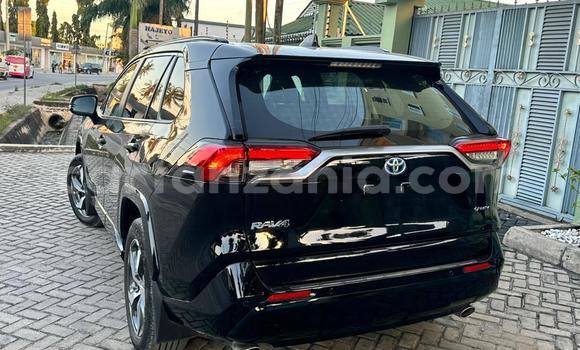 Nunua Imported Toyota RAV4 Nyeusi Gari ndani ya Dar es Salaam nchini Dar es Salaam Nunua Imported Toyota RAV4 Nyeusi Gari ndani ya Dar es Salaam nchini Dar es Salaam