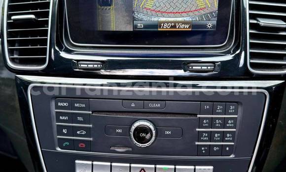 Nunua Imported Mercedes-Benz GLC 250D Nyeusi Gari ndani ya Dar es Salaam nchini Dar es Salaam Nunua Imported Mercedes-Benz GLC 250D Nyeusi Gari ndani ya Dar es Salaam nchini Dar es Salaam