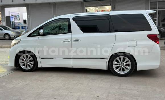 Nunua Imported Toyota Alphard Nyeupe Gari ndani ya Dar es Salaam nchini Dar es Salaam Nunua Imported Toyota Alphard Nyeupe Gari ndani ya Dar es Salaam nchini Dar es Salaam