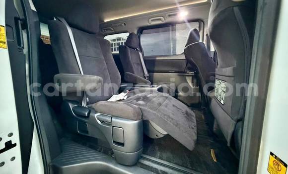 Nunua Imported Toyota Alphard Nyeupe Gari ndani ya Dar es Salaam nchini Dar es Salaam Nunua Imported Toyota Alphard Nyeupe Gari ndani ya Dar es Salaam nchini Dar es Salaam