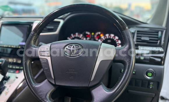 Nunua Imported Toyota Alphard Nyeupe Gari ndani ya Dar es Salaam nchini Dar es Salaam Nunua Imported Toyota Alphard Nyeupe Gari ndani ya Dar es Salaam nchini Dar es Salaam