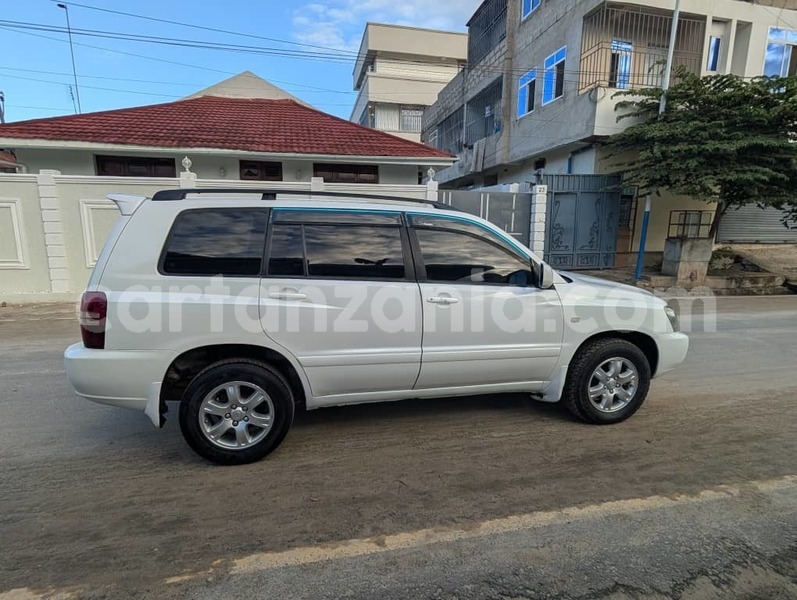 Big with watermark toyota kluger dar es salaam dar es salaam 33612