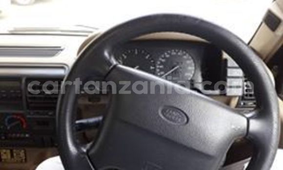 Nunua Ilio tumika Land Rover Discovery Nyeusi Gari ndani ya Arusha nchini Arusha Nunua Ilio tumika Land Rover Discovery Nyeusi Gari ndani ya Arusha nchini Arusha