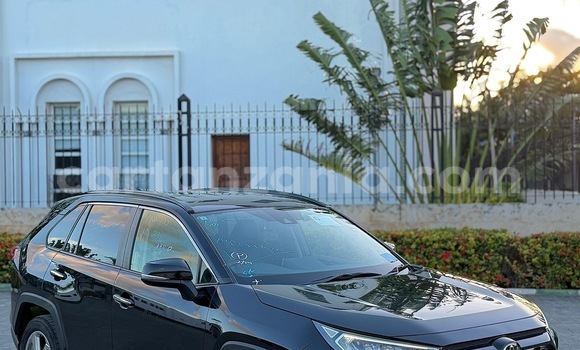Nunua Imported Toyota RAV4 Nyeusi Gari ndani ya Dar es Salaam nchini Dar es Salaam Nunua Imported Toyota RAV4 Nyeusi Gari ndani ya Dar es Salaam nchini Dar es Salaam