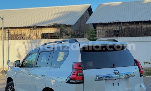 Buy Import Toyota Land Cruiser Prado White Car in Dar es Salaam in Dar es Salaam Buy Import Toyota Land Cruiser Prado White Car in Dar es Salaam in Dar es Salaam