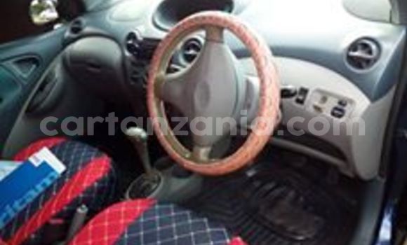 Nunua Ilio tumika Toyota Vitz Bluu Gari ndani ya Arusha nchini Arusha Nunua Ilio tumika Toyota Vitz Bluu Gari ndani ya Arusha nchini Arusha