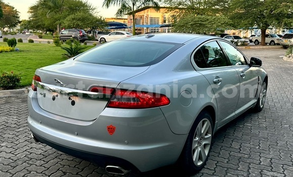 Buy Import Jaguar XF Silver Car in Dar es Salaam in Dar es Salaam Buy Import Jaguar XF Silver Car in Dar es Salaam in Dar es Salaam