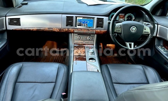 Buy Import Jaguar XF Silver Car in Dar es Salaam in Dar es Salaam Buy Import Jaguar XF Silver Car in Dar es Salaam in Dar es Salaam