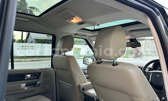 Buy Import Land Rover Discovery Black Car in Dar es Salaam in Dar es Salaam Buy Import Land Rover Discovery Black Car in Dar es Salaam in Dar es Salaam