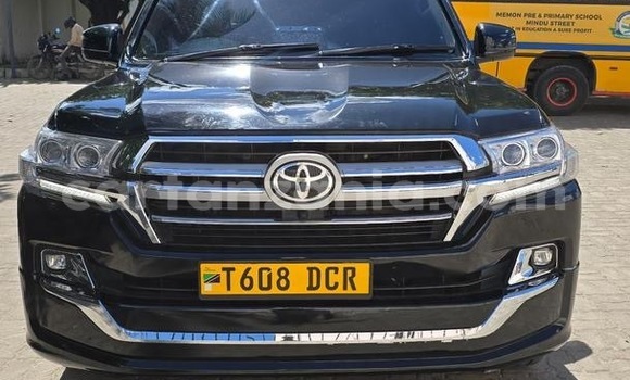 Buy Used Toyota Land Cruiser Black Car in Dar es Salaam in Dar es Salaam