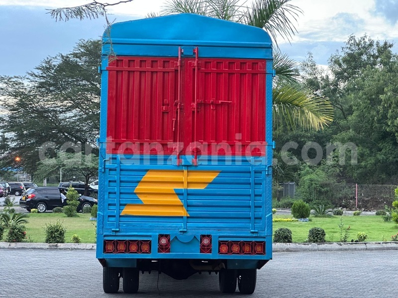 Big with watermark mitsubishi fuso fighter dar es salaam dar es salaam 33654