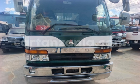 Nunua Imported Mitsubishi Fuso Fighter Kijani Lori ndani ya Dar es Salaam nchini Dar es Salaam Nunua Imported Mitsubishi Fuso Fighter Kijani Lori ndani ya Dar es Salaam nchini Dar es Salaam