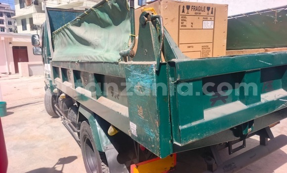 Nunua Imported Mitsubishi Fuso Fighter Kijani Lori ndani ya Dar es Salaam nchini Dar es Salaam Nunua Imported Mitsubishi Fuso Fighter Kijani Lori ndani ya Dar es Salaam nchini Dar es Salaam