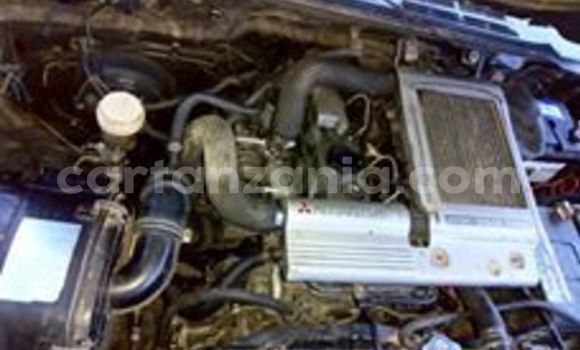 Nunua Ilio tumika Mitsubishi Pajero Nyingine Gari ndani ya Dar es Salaam nchini Dar es Salaam Nunua Ilio tumika Mitsubishi Pajero Nyingine Gari ndani ya Dar es Salaam nchini Dar es Salaam