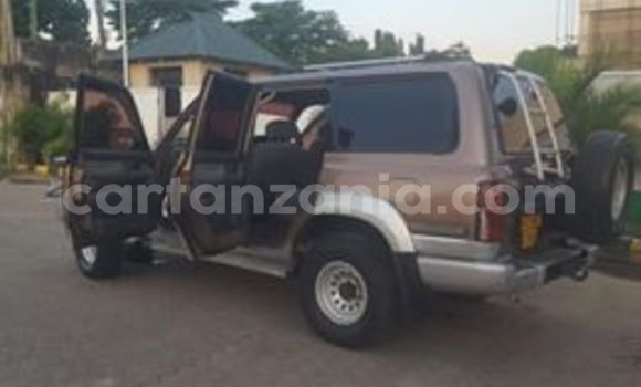 Nunua Ilio tumika Toyota Land Cruiser Nyingine Gari ndani ya Dar es Salaam nchini Dar es Salaam Nunua Ilio tumika Toyota Land Cruiser Nyingine Gari ndani ya Dar es Salaam nchini Dar es Salaam