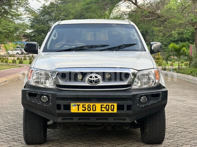 Big with watermark toyota hilux dar es salaam dar es salaam 33669