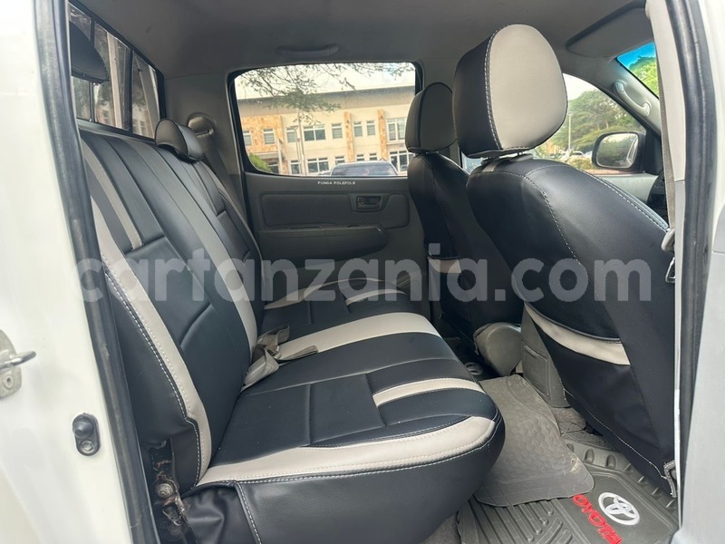 Big with watermark toyota hilux dar es salaam dar es salaam 33669