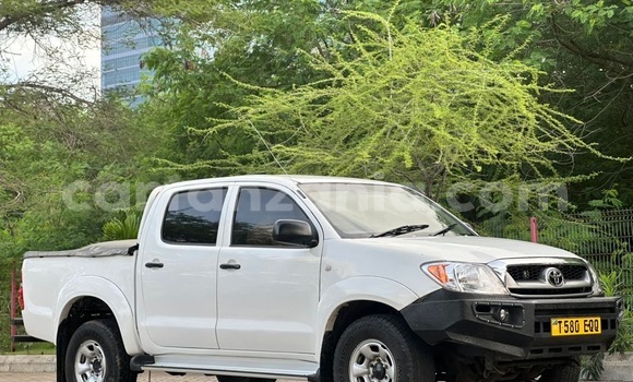 Buy Used Toyota Hilux White Car in Dar es Salaam in Dar es Salaam Buy Used Toyota Hilux White Car in Dar es Salaam in Dar es Salaam